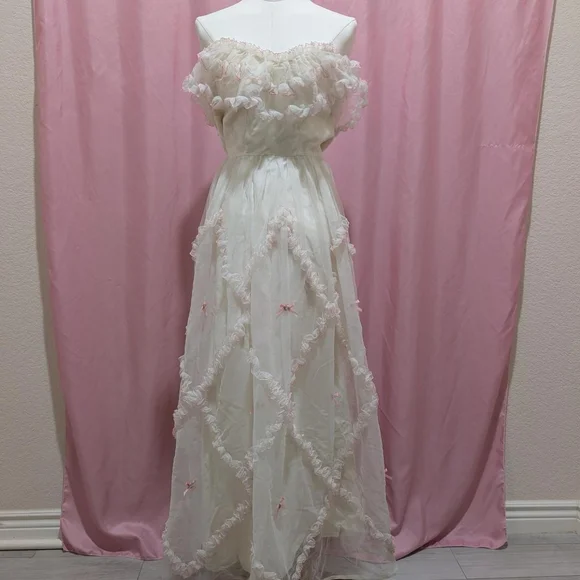 Vintage 1970s White/Cream & Pink Ruffle Gown (fits a Modern XS/S) - Picture 1 of 7